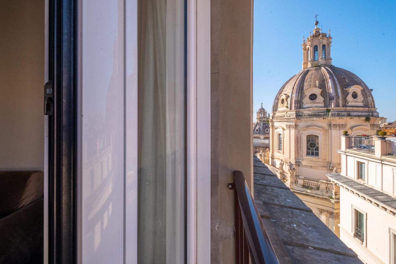 Elegant And Luxury Apartment @Altare Della Patria Rome Exterior photo